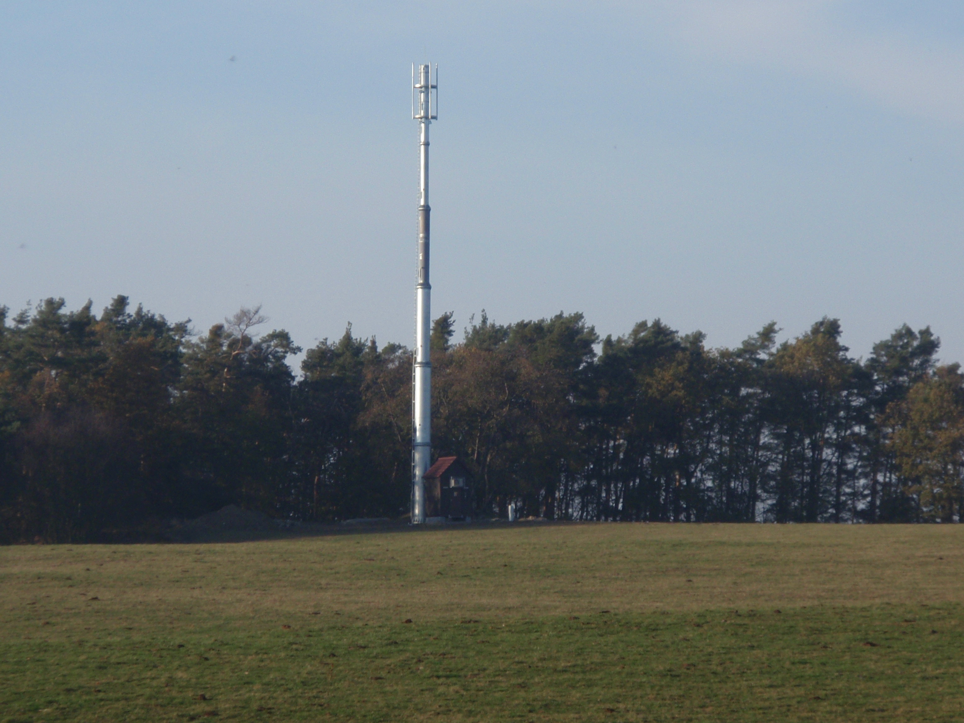 Telefonní stožár 6