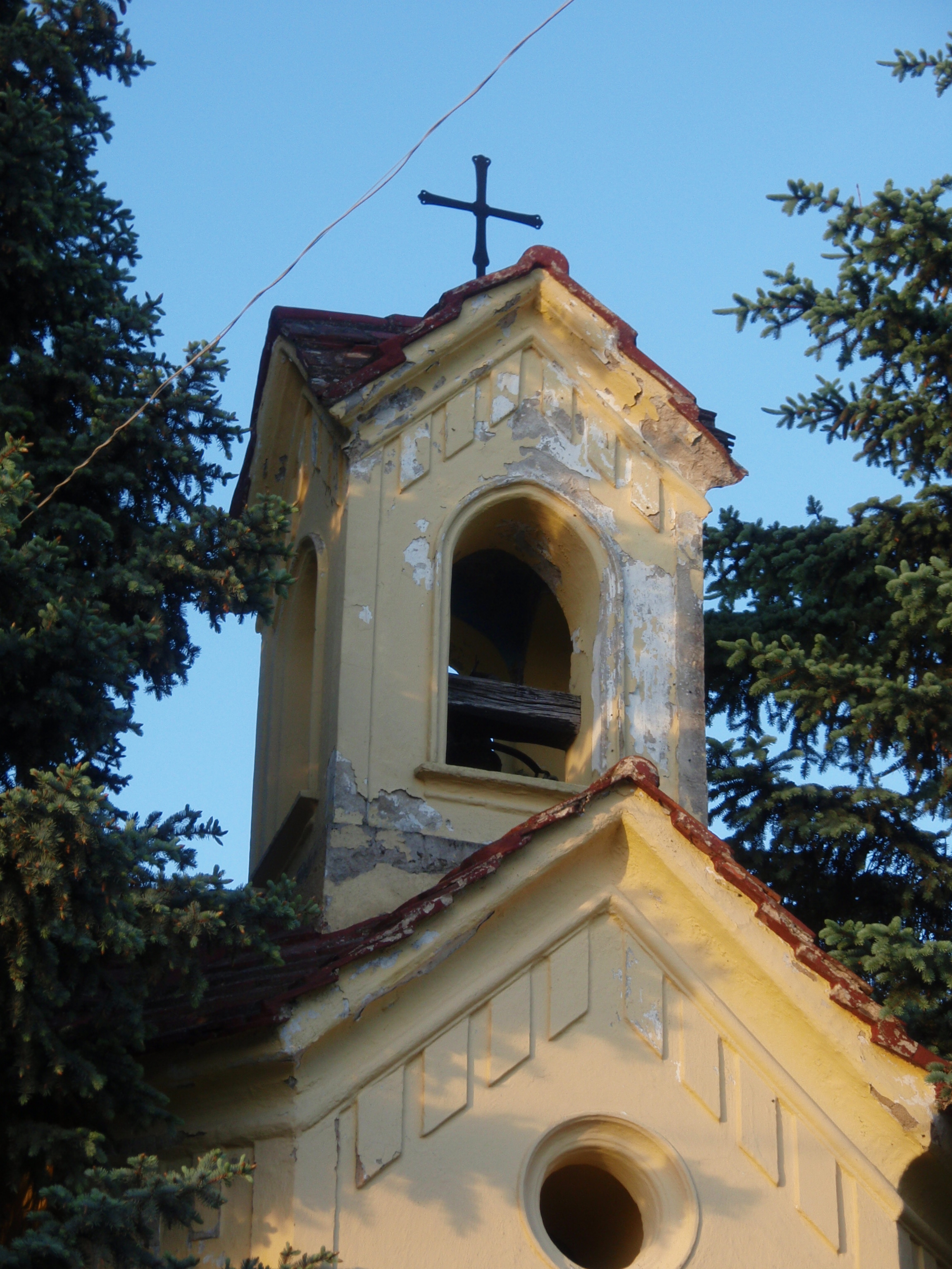 Kaplička se samostatným prostorem a e zvoničkou 5