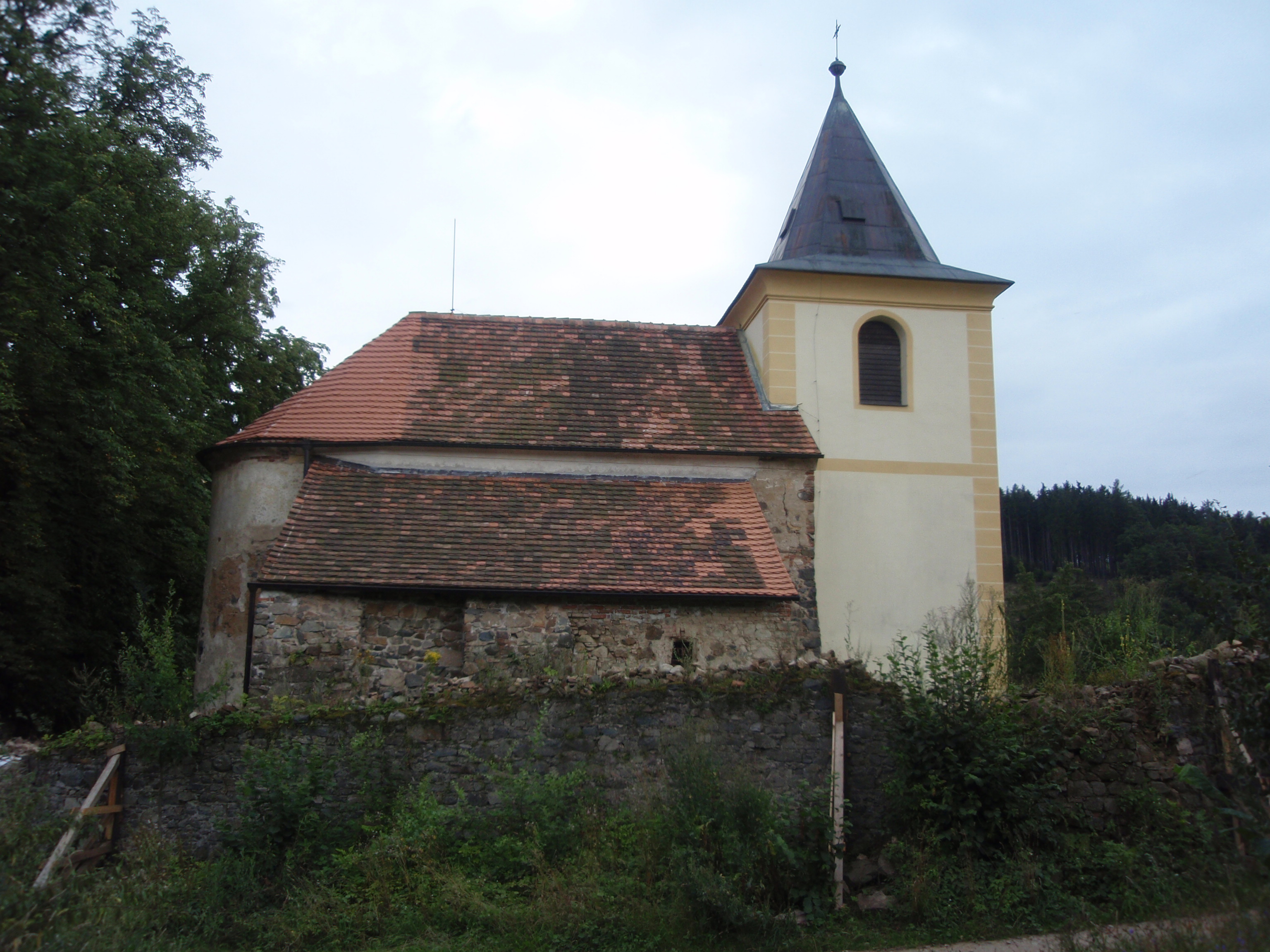Ledce - kostel sv. Bartoloměje 3