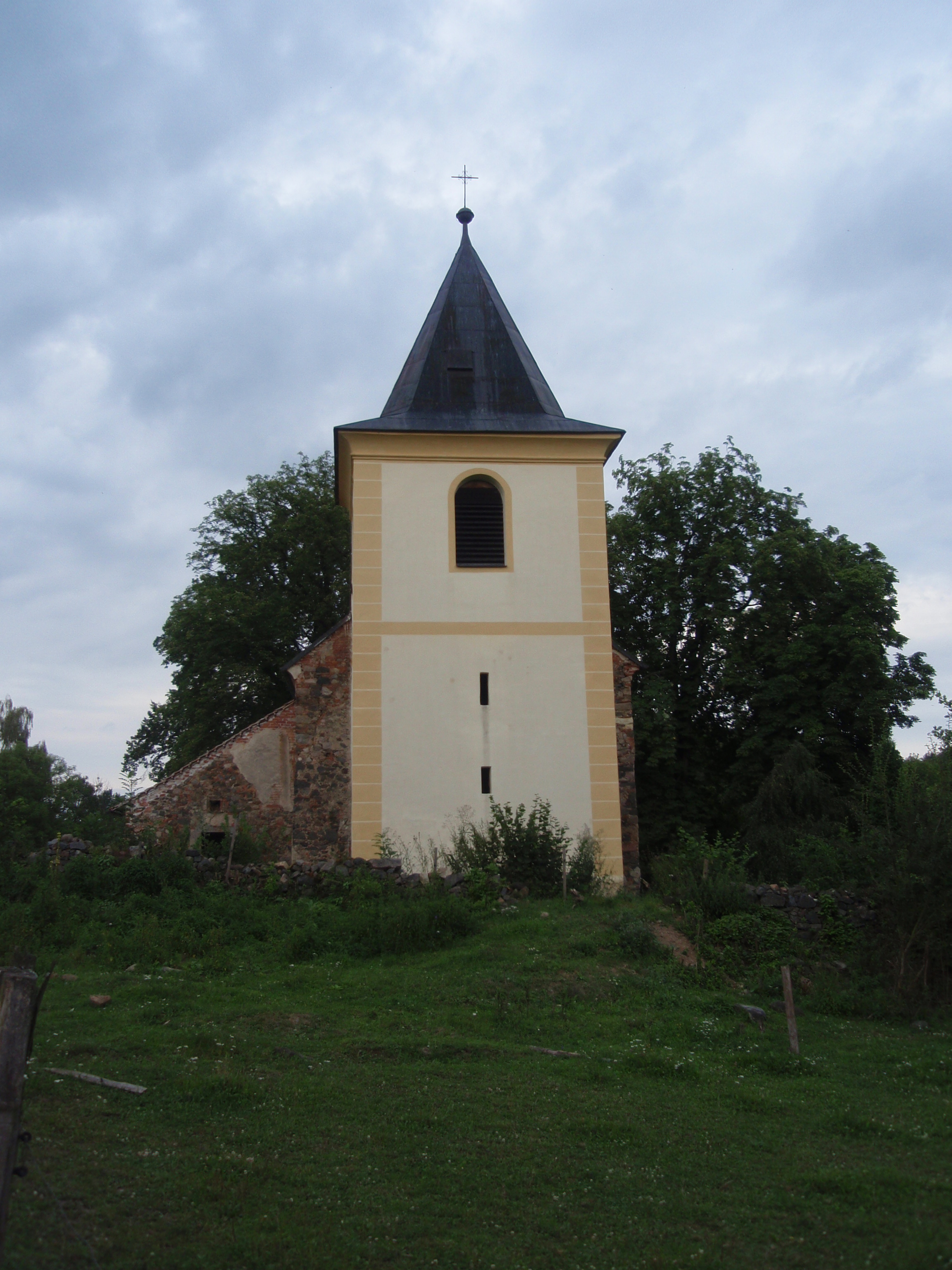 Ledce - kostel sv. Bartoloměje 5
