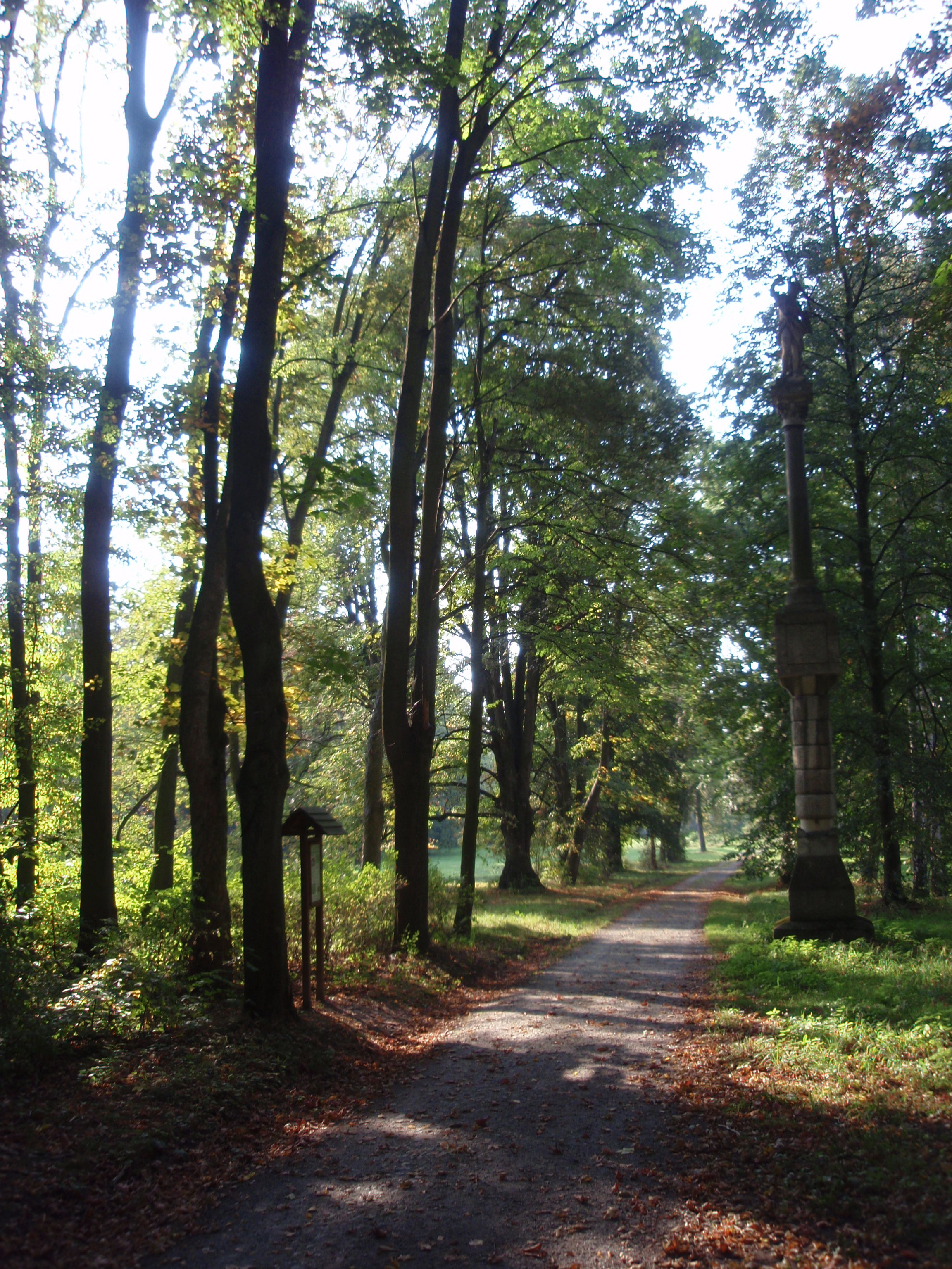 Konopiště - sochy a stavby v parku 34