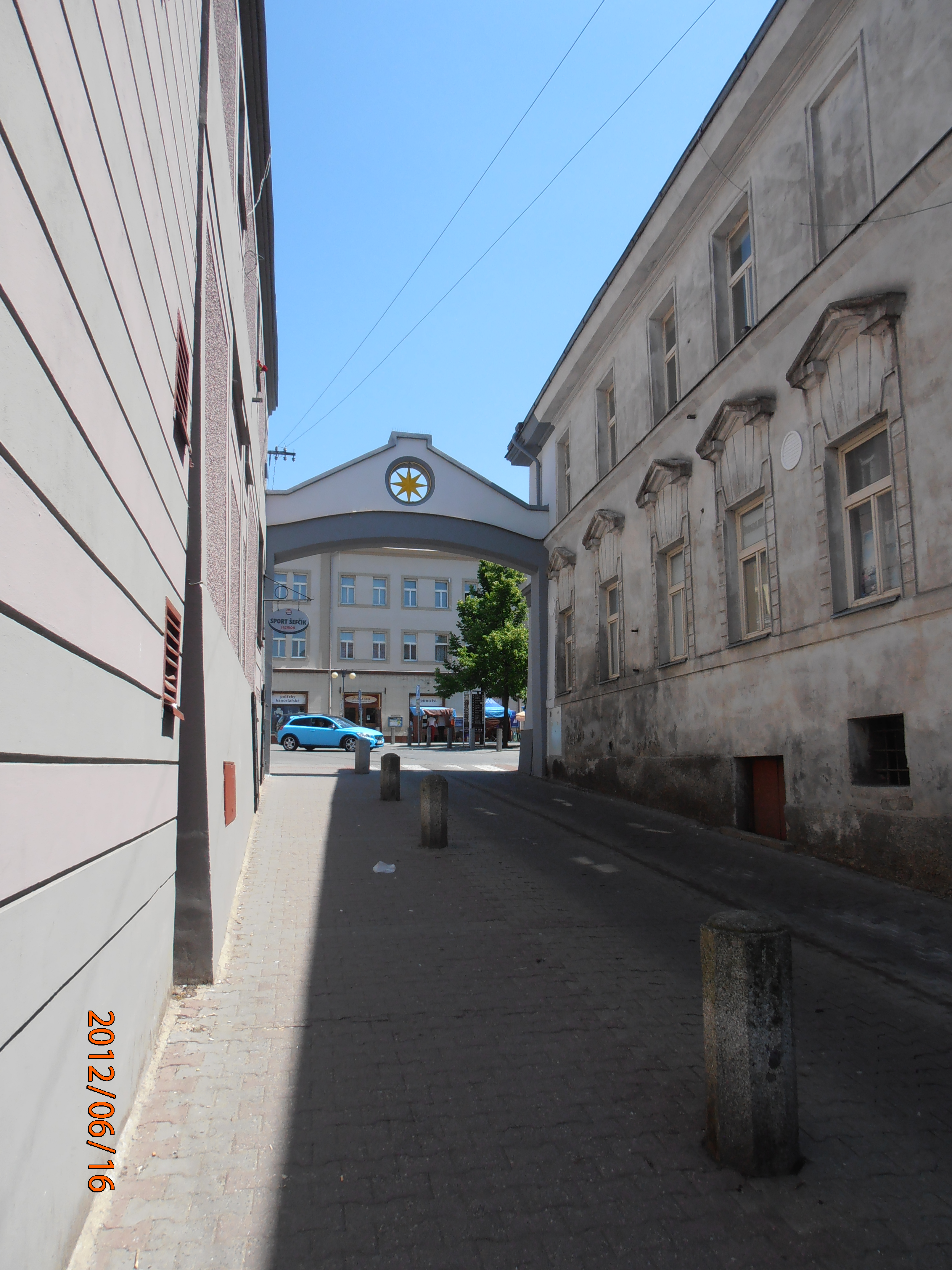 Benešov - Dům hostince Na knížecí č. p. 153 s brankou 7