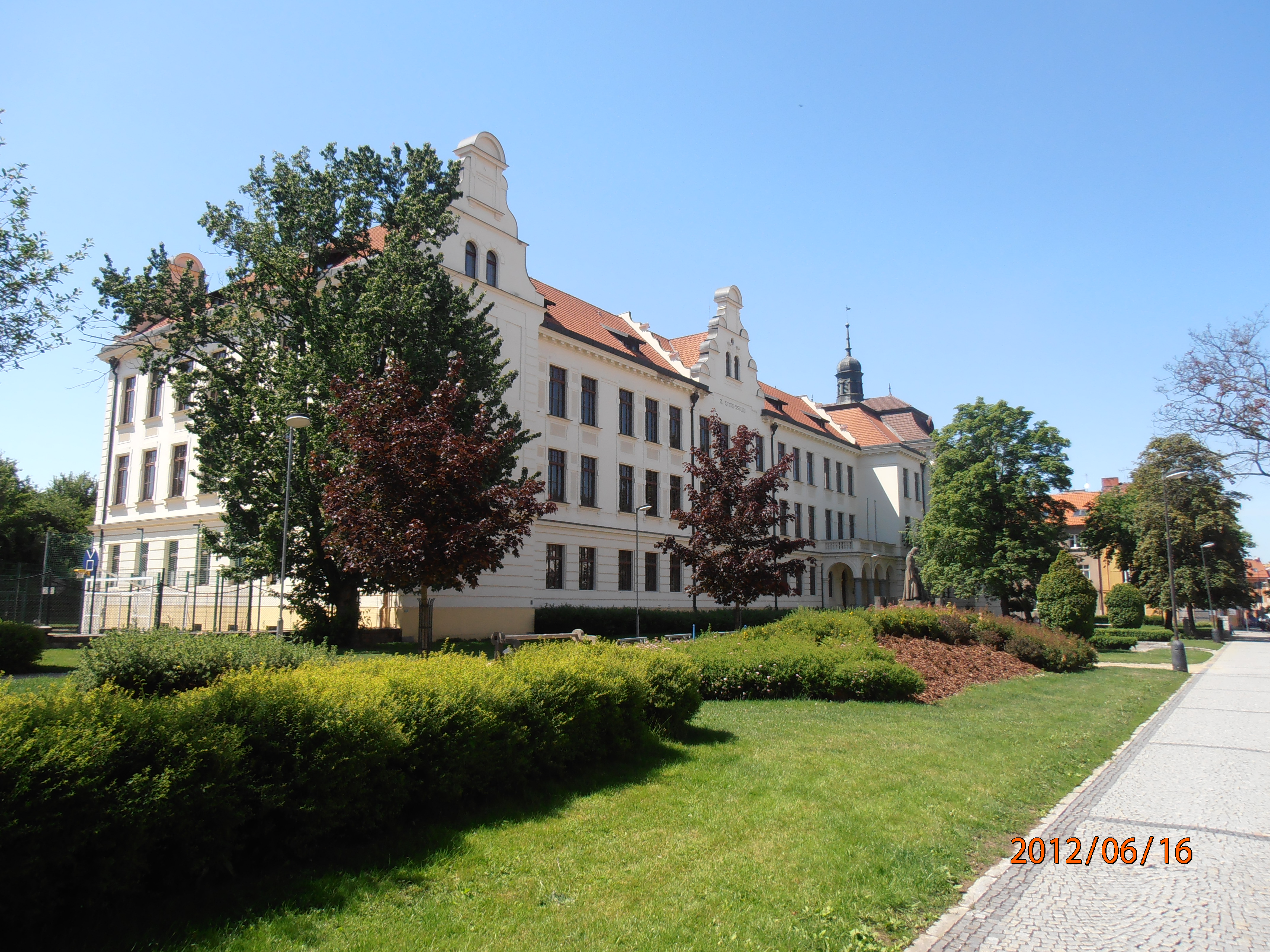 Benešov - gymnasium 13