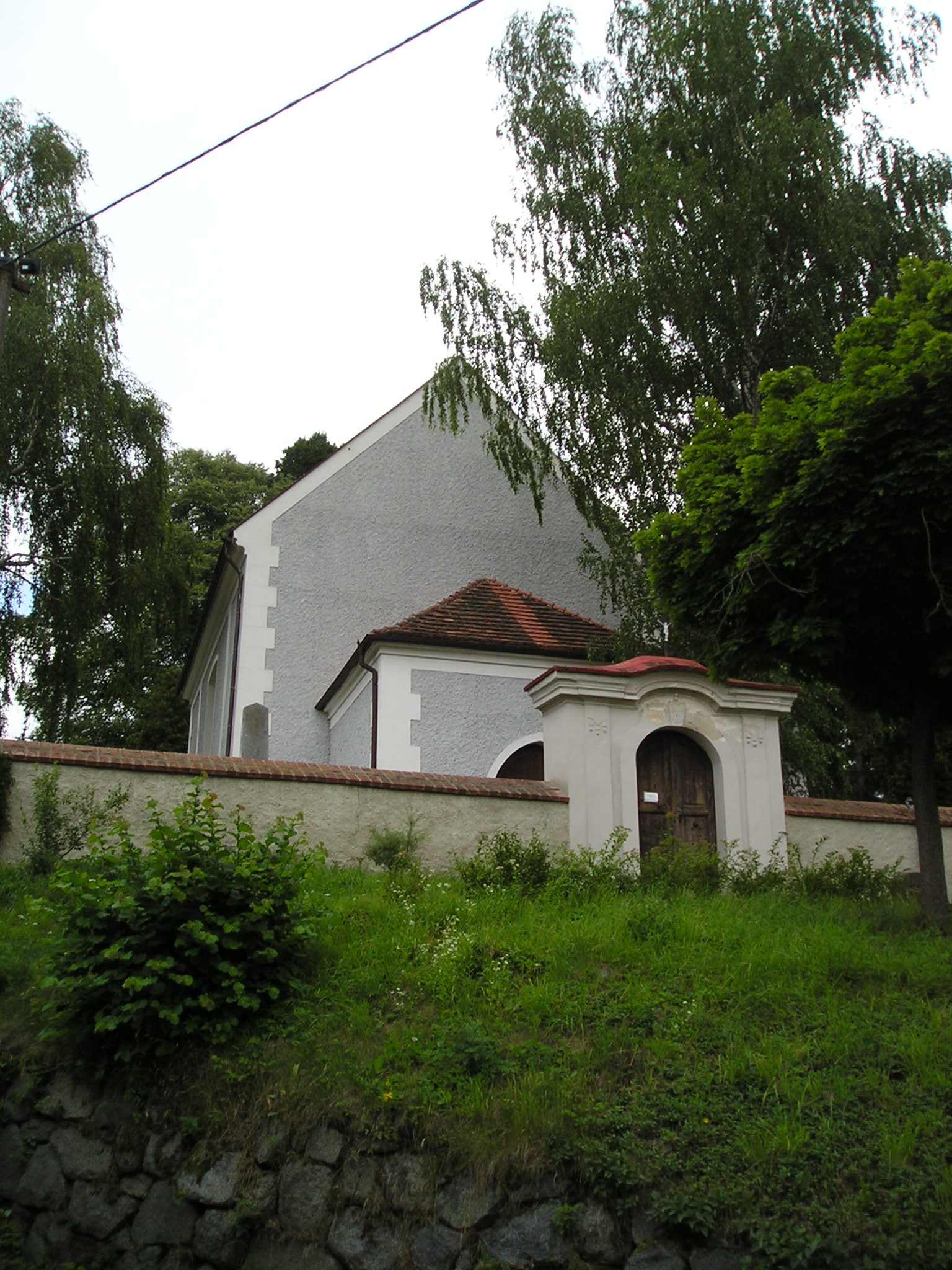 Vstup na hřbitov